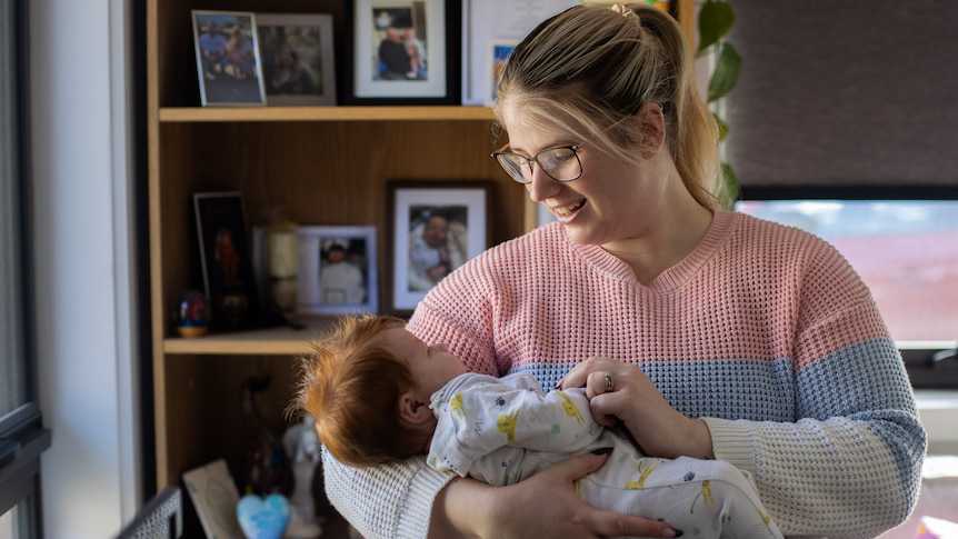 三代试管代生包儿子移植一个囊胚能怀双胞胎吗？